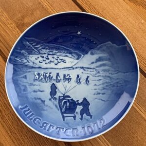 1972 “Christmas In Greenland” Bing and Grondahl (B&G) Christmas Eve plate.